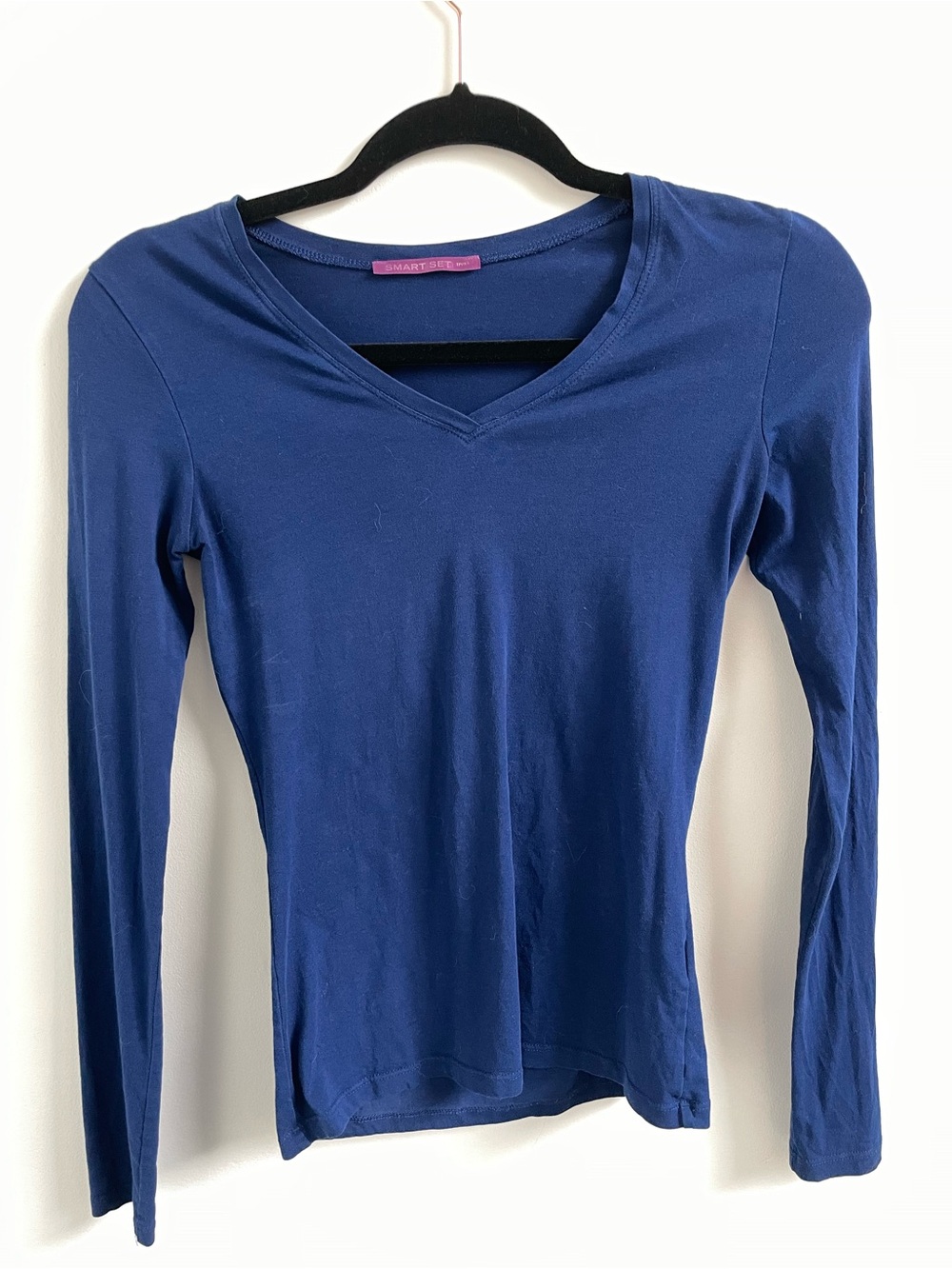 4/$30 Smart Set Navy V-Neck Long Sleeve Top